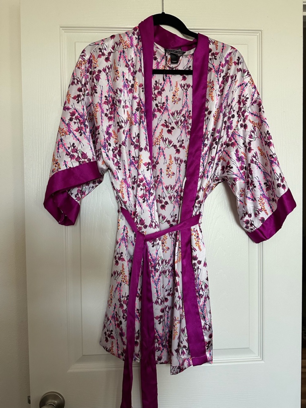 Victoria’s Secret Purple Floral Satin Kimono Robe with Belt